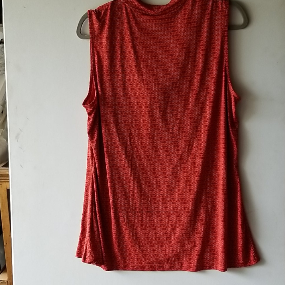 Top - Picture 4 of 4